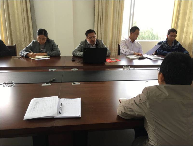 图为白卫国讲课现场