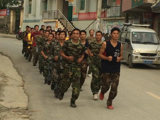 ͼΪ��Ա�����ڽ���5ǧ�׳���